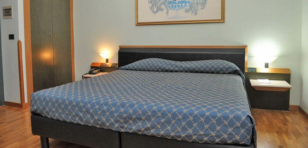 Hotel Svevo جويا ديل كولي المظهر الخارجي الصورة